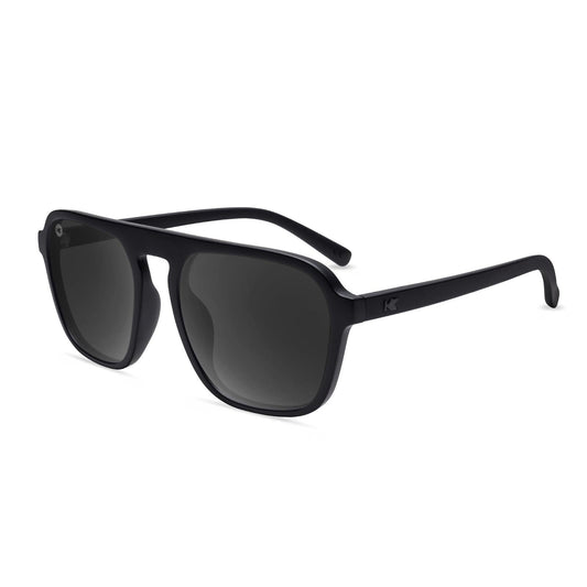 https://cdn.shopify.com/s/files/1/1356/7869/files/affordable-sunglasses-black-on-black-smoke-pacific-palisades-flyover_4725316a-ad06-44e8-8f6b-f5c56101d818.jpg?v=1775512946