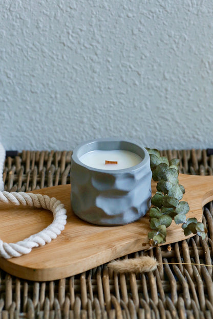 Low Key-Stone Candle