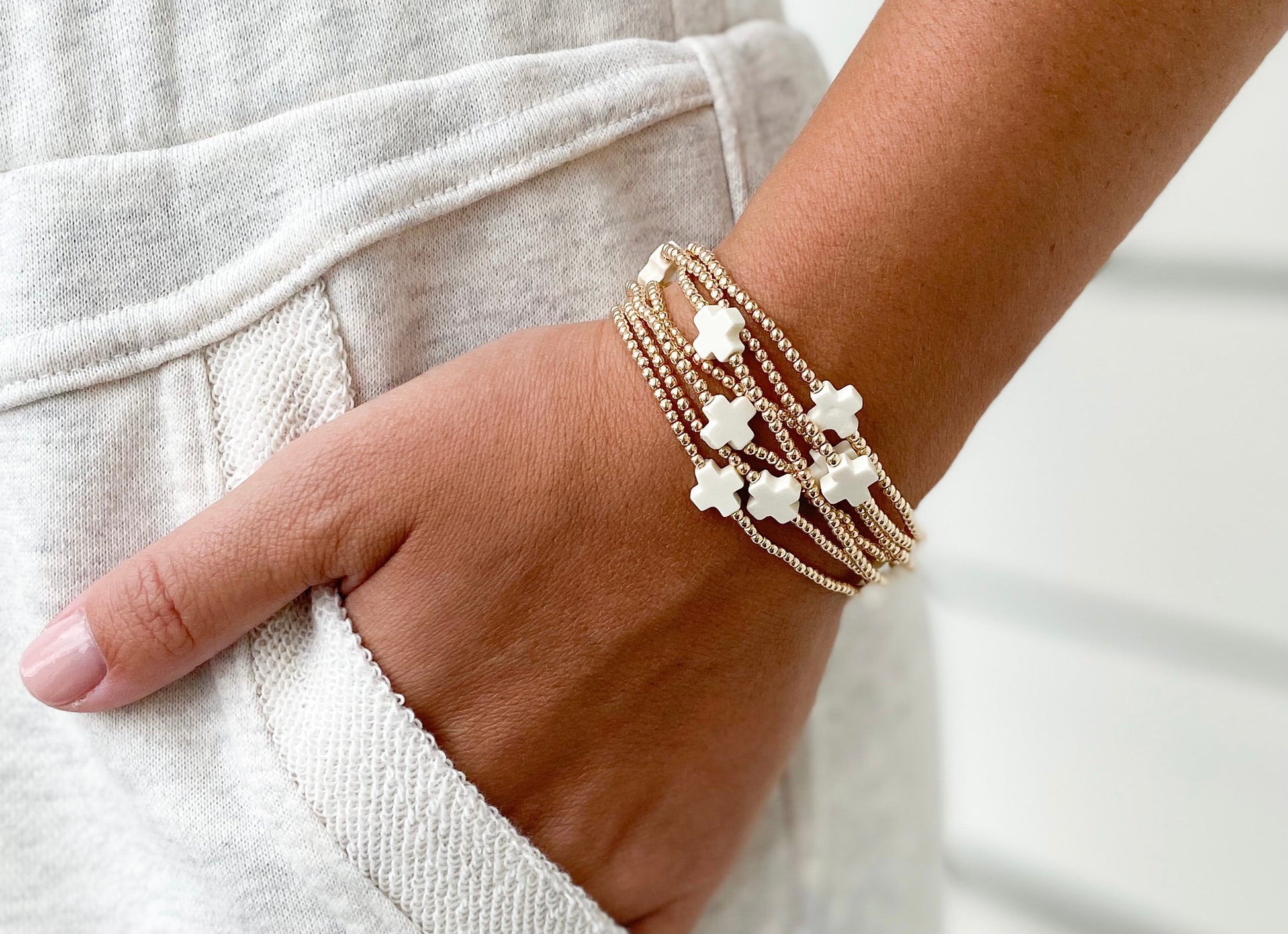 enewton Signature Cross 2mm Gold Bead Bracelet